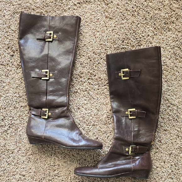 AEROSOLES Dark Brown Buckle Heeled Boots - Picture 1 of 5